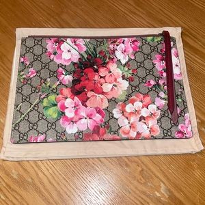 Gucci Blooms Large Cosmetic/Clutch Bag